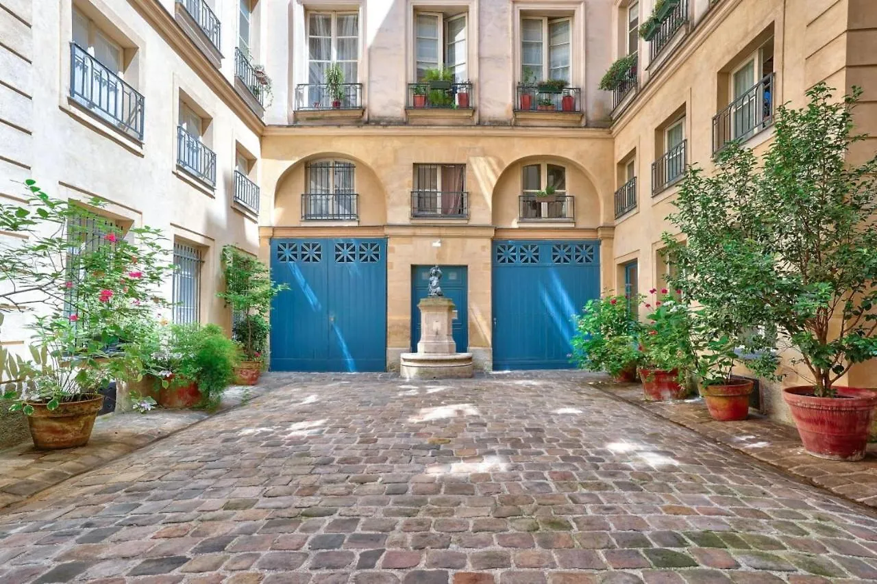 Pleasant Apartment In The Heart Of Paris France